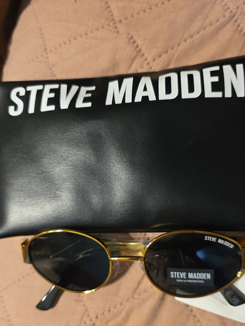 Steve Madden Black and Gold Women's Sunglasses